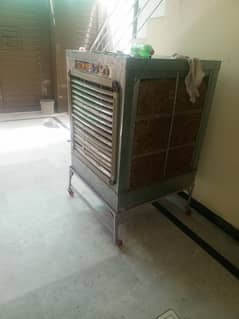 aik room cooler ur 2 fan urgant for hai wah cantt birrial 2 ma
