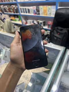 7 plus 128 gb pta proved urgent sale 03306505203