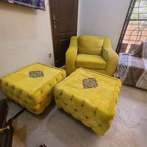 Sofa 6 Seater with 2 side table and 1 center table 2
