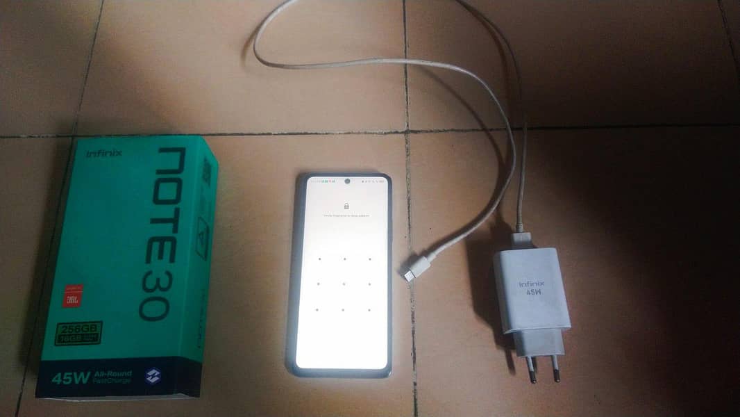 INFINIX NOTE 30 1