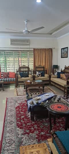 Very Prime Location Villa For Sale