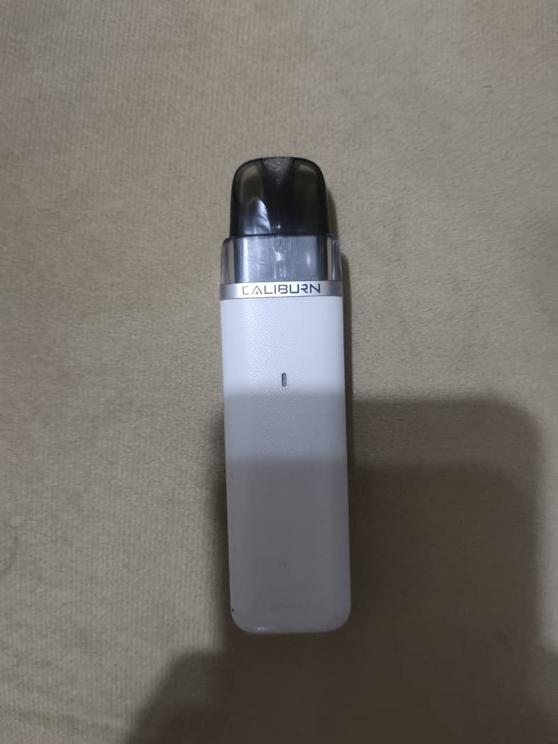 Caliburn g3 lite new condition with new coil only 2 weeks used 1