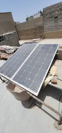 170 se 200 watt mix 6 panels 1 year old perfect working.