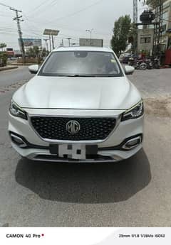 MG HS 2021