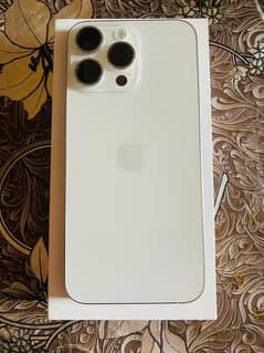 Apple iPhone 15 Pro Max 256GB UK White 10/10 NON ACTIVE