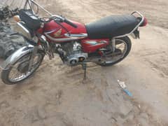 Honda 125 black color