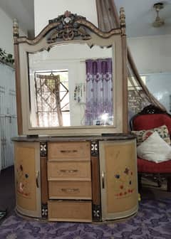 Dressing Table for Sale