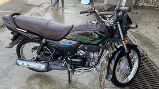 Honda pridor 22 model black colour  good condition