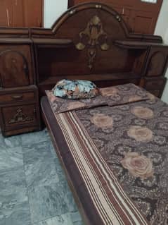 large Size Bed, King Bed, Big Bed, 2 Person Bed