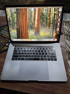 Macbook pro 2018 “15 inch