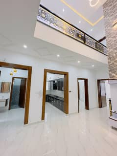 10 MARLA BRAND NEW LUXURY HOUSE FOR SALE
