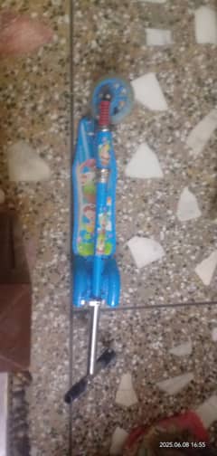 Aoa,scooty in blue colour , used 1 week,  Rs:6000 , l
