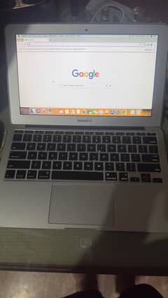 Apple macbook air 2011 2gb ram 256Gb storage