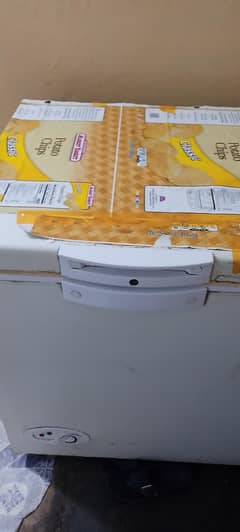 waves  freezer good condition