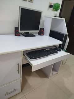 computer table