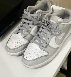 Almost like new Nike  air force 90% condition