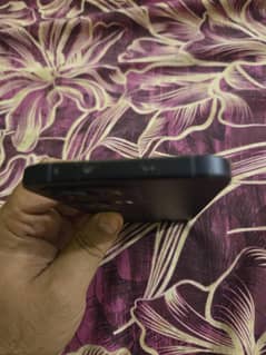 Oppo reno 13 5G for sale , box pack condition 10.5 months warranty