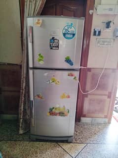 Dawlance Medium size Fridge Available