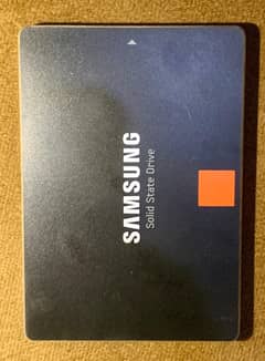 SAMSUNG 850 PRO - 512GB - 2.5-Inch SATA III Internal SSD (MZ-7KE512BW)
