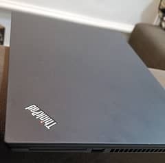 Lenovo T490 16GB/512GB Scratchless condition