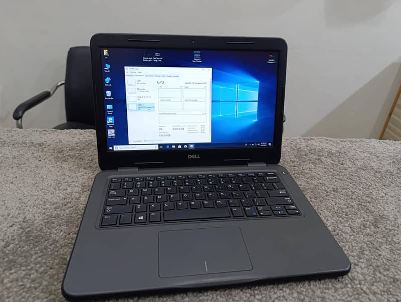 Dell latitude 3300 i3 7th gen with DDR4 8bGB RAM With Ddr4 8 GB RAM 14
