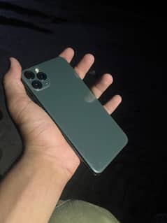 Iphone 11 pro max  256  Factory unlocked 81 health with box only