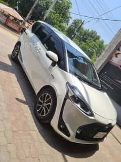 Toyota Sienta 2019