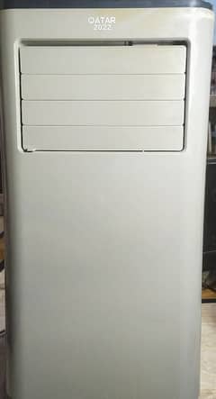 Moveable / Portable AC Qatar 2022 In Excellent Condition