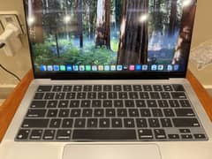 Apple Macbook M1