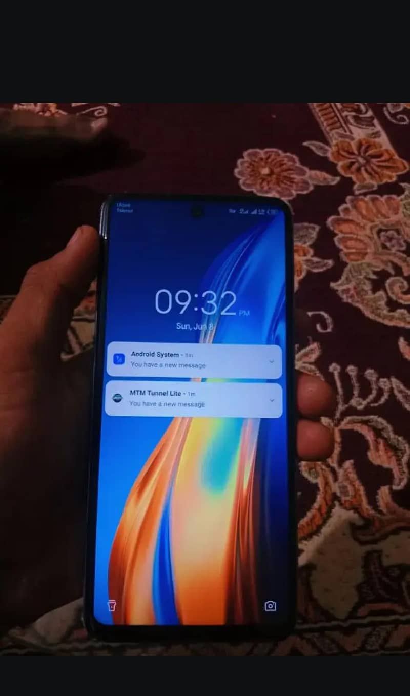 tecno coman 18p with box  memory 8+5 '128 1