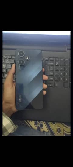Infinix hot 30 8/128