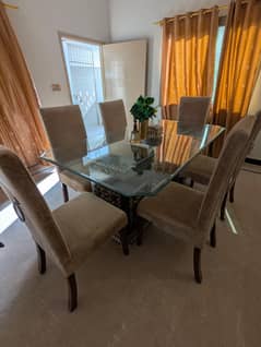 6 seaters Royal table Heavy Glass