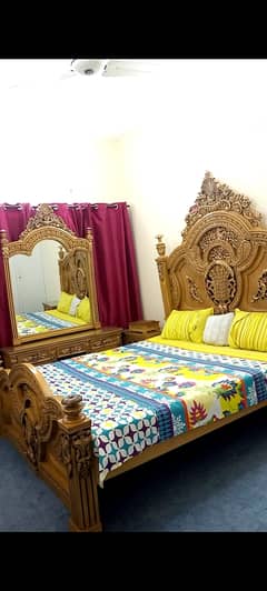 Pure Wooden Chinioti Queen Bed Set