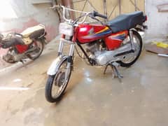 2011 model Honda cg all ok 03039049220 need cash only call