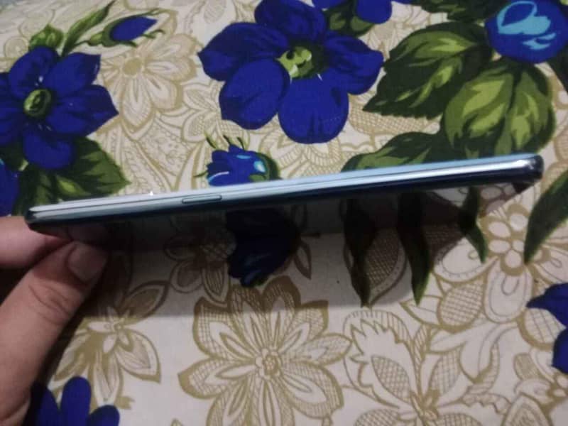 OPPO F15 Neat and Clean. Condition 10/10 2