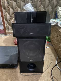 Sony DZ310  / 5.1 home theater 850 watts RMS