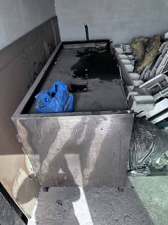 3 burner cooking chulha and one shelf table