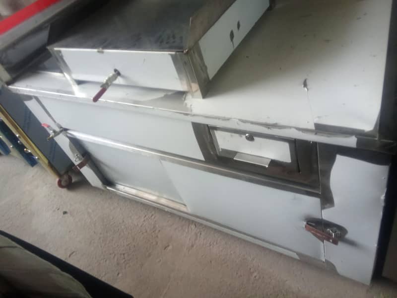 stall counter & hardplate shawarma machine include 3