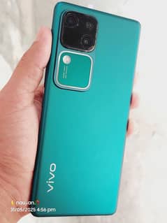 Vivo v30