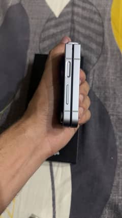 Samsung Z Flip 6