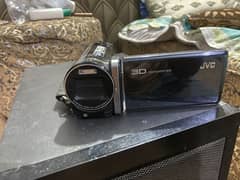 JVC Everio Handy Cam Touch Screen LCD  GZ-HM965