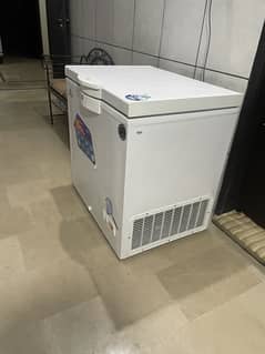 Dawlance Defreezer 300 litres brand new