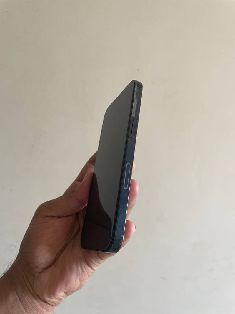 iphone 13 JV 3
