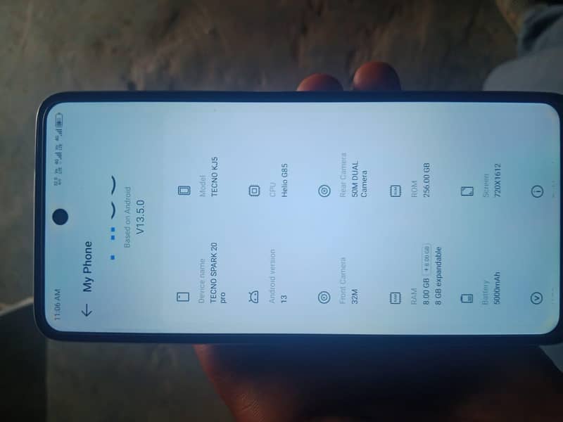 Tecno spark 20 10/9 condition 8/256 memory full box with charger 4