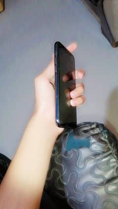 iPhone 11 Pro 64 go battery health 78 contact number 03319613377