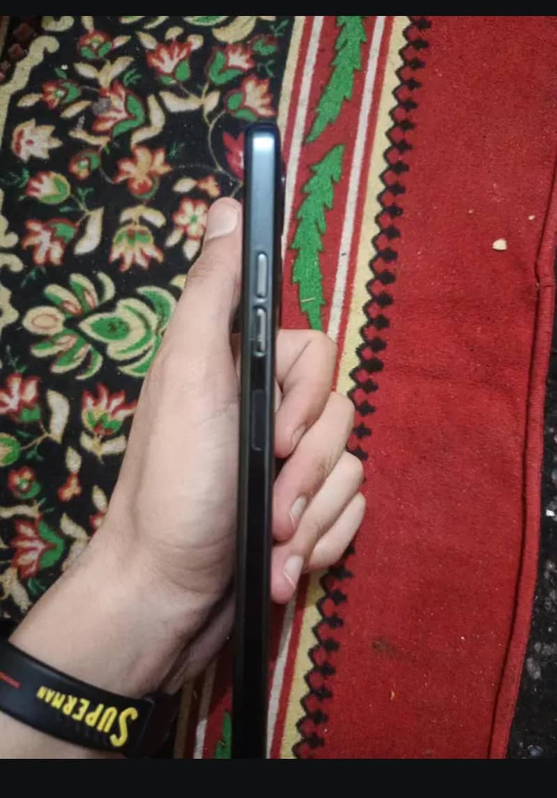 Techno spark 10C 4+4/128 black color good condition 1