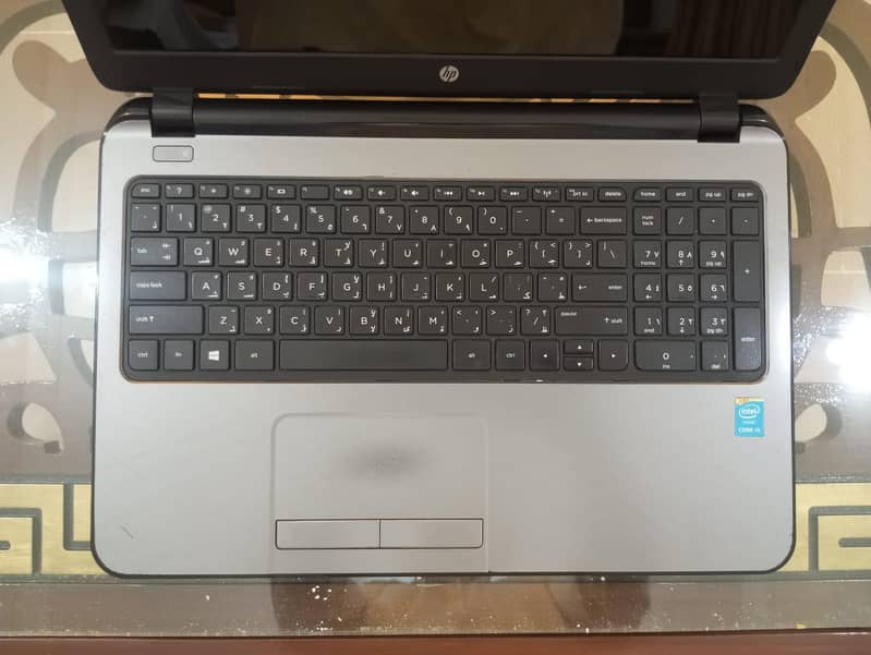 HP Notebook 15 core i5 4th Gen: 2 GB Nvidia Graphics 3