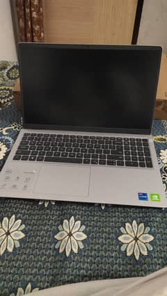 Dell Inspiron 3511 - i7 11th Gen 2GB NVIDIA Graphic 8/512 GB M. 2 NVMe