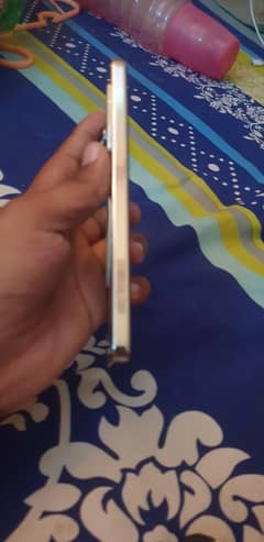 infinix note 40 256gb ok ha warnaty maii ha candition 10/8