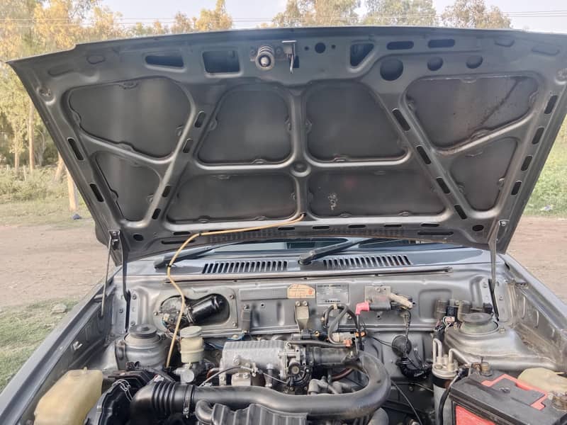 Mehran vxr 2013 iner jenvion outer jenvion  plz read add mention phone 6